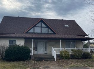 2304 S 6th St, Ironton, OH 45638