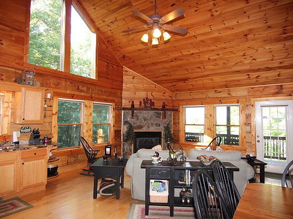 3rd image of 2116 Callalantee Dr