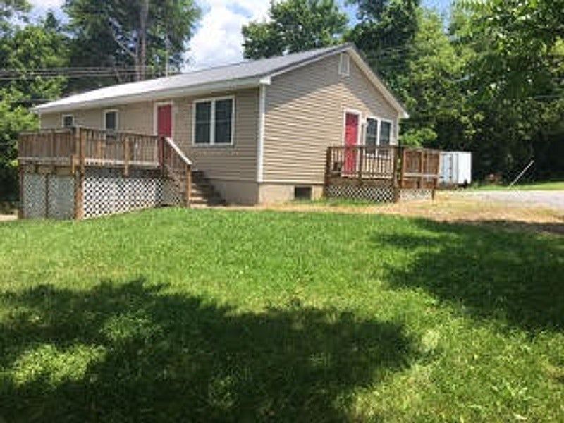1st image of 513 McCorkle Dr