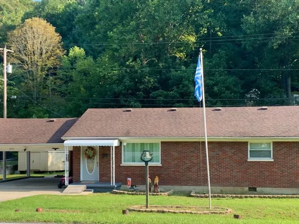 3919 Highway 40, Paintsville, KY 41240