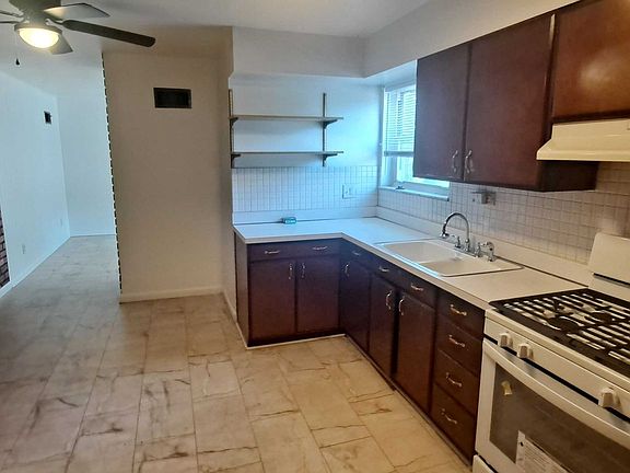 4th image of 4008-4016 Bayless Ave #2F