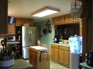 3 Ferrin St, Hill, NH 03243