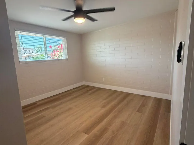 S Kenwood Cir — Photo 10