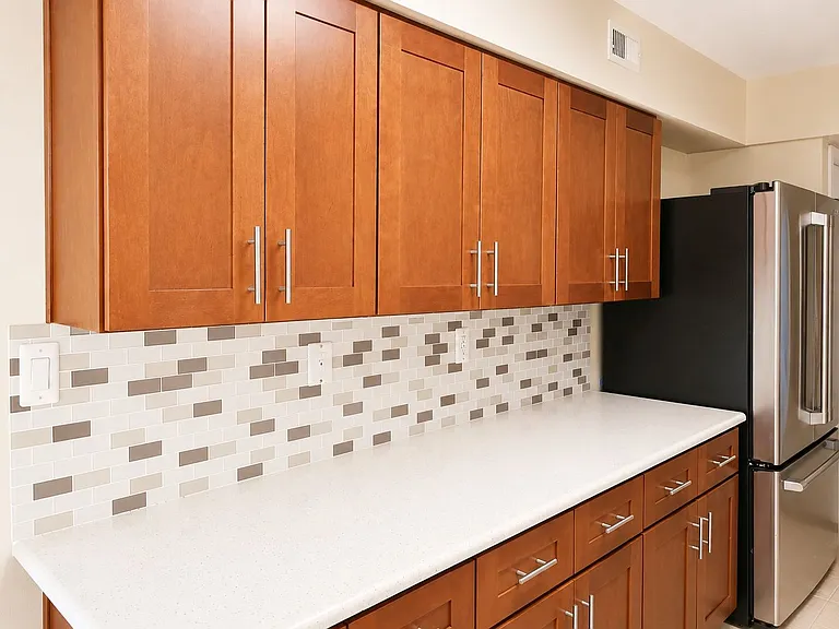 1808 Old Meadow Rd #1005 — Photo 8