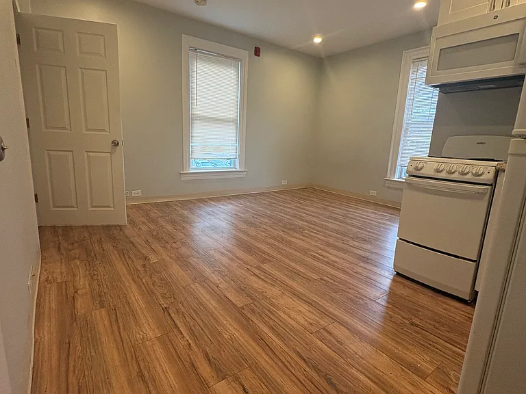 776 Main St #7 — Photo 1