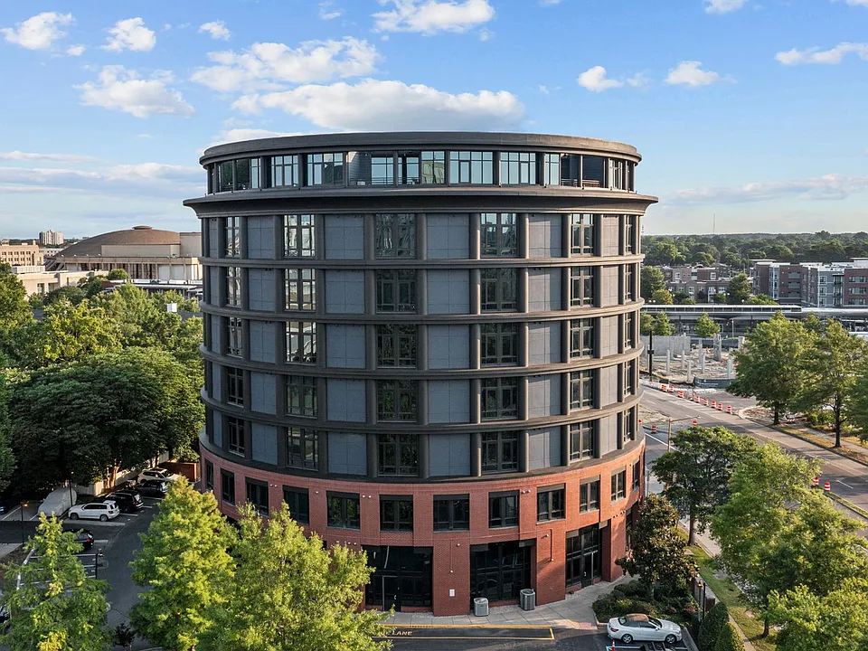 415 Saint Pauls Blvd #307