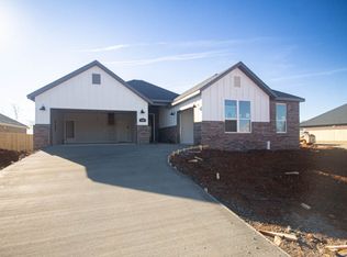 5301 SW Nandina Ln, Bentonville, AR 72713