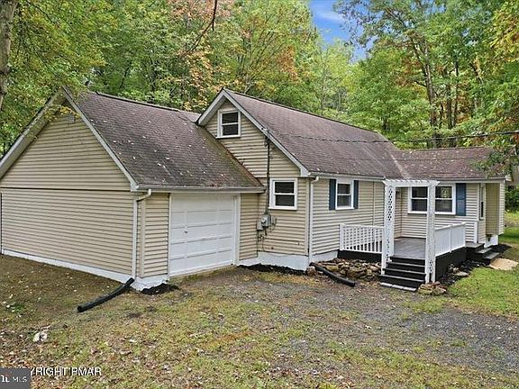 3rd image of 118 Buckhill Rd E