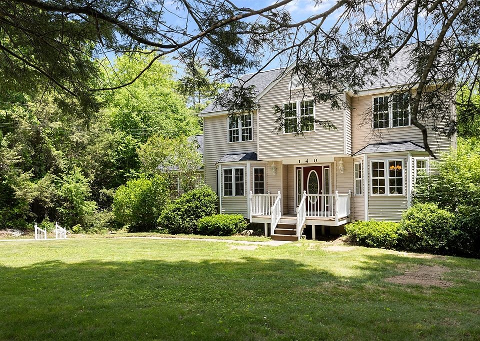 1st image of 140 Paradise Ln