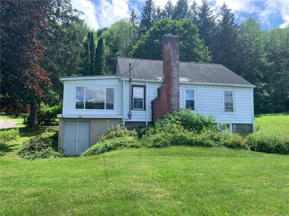 49 W University St, Alfred, NY 14802