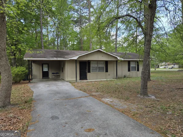 219 Surrey Rd, Hinesville, GA 31313