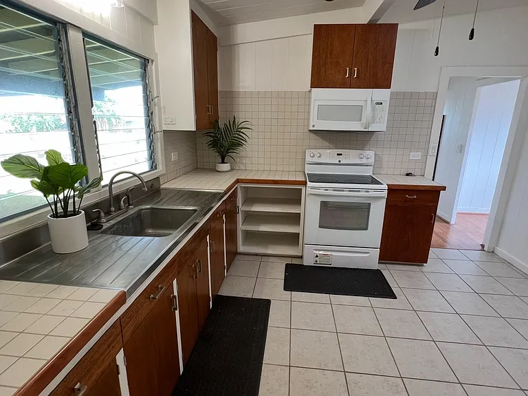 45-1119 Haleloke Pl #1 — Photo 2