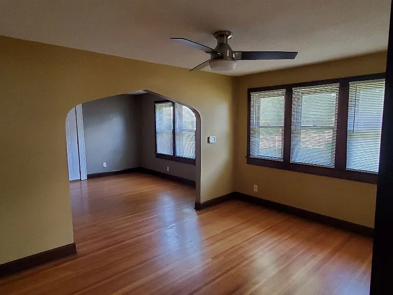 1444 N Euclid Ave — Photo 6