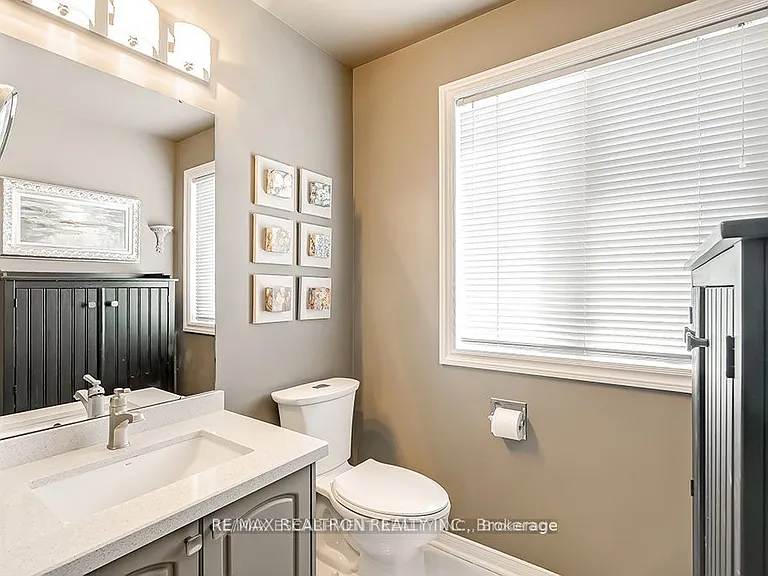 5591 Cosmic Cres — Photo 20
