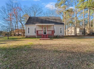 15808 Roland View Dr, Chester, VA 23831