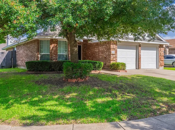 2800 Island Wren Dr, Mesquite, TX 75181