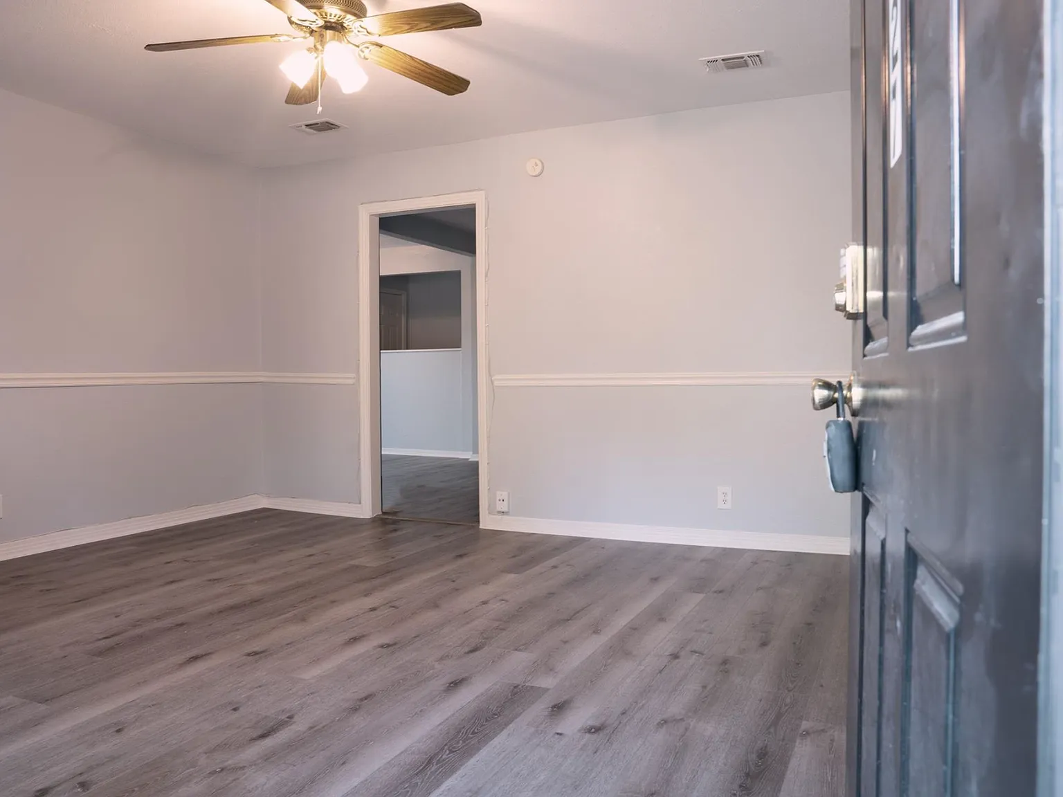 6627 Onyx Dr N — Photo 2