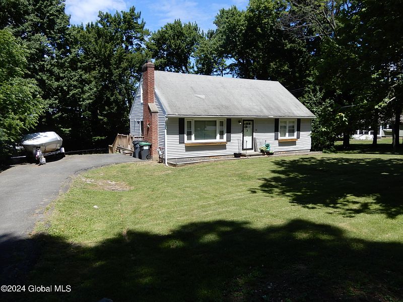 2nd image of 3 Sunset Lane