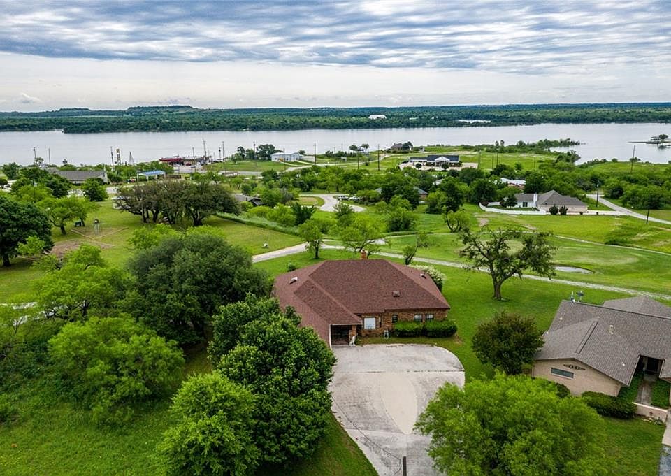 1st image of 103 Lakeview Dr