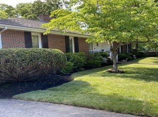 5 Jefferson Rd, Brookline, MA 02467