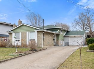 16 Appleford Rd, Saint Catharines, ON L2P3M3