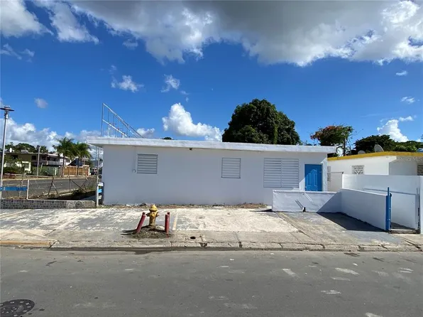 5-36 33rd St, Carolina, PR 00985