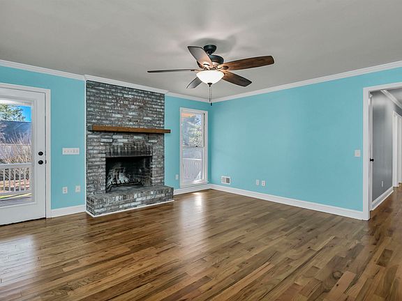 3rd image of 166 Cornish Way