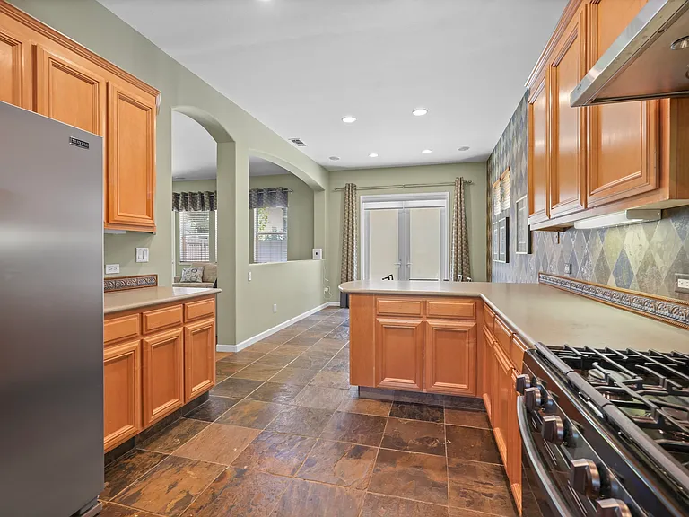 2114 Gullane Way — Photo 9