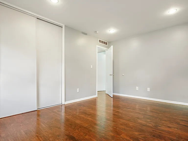 6843 E Dartmoor Rd — Photo 16