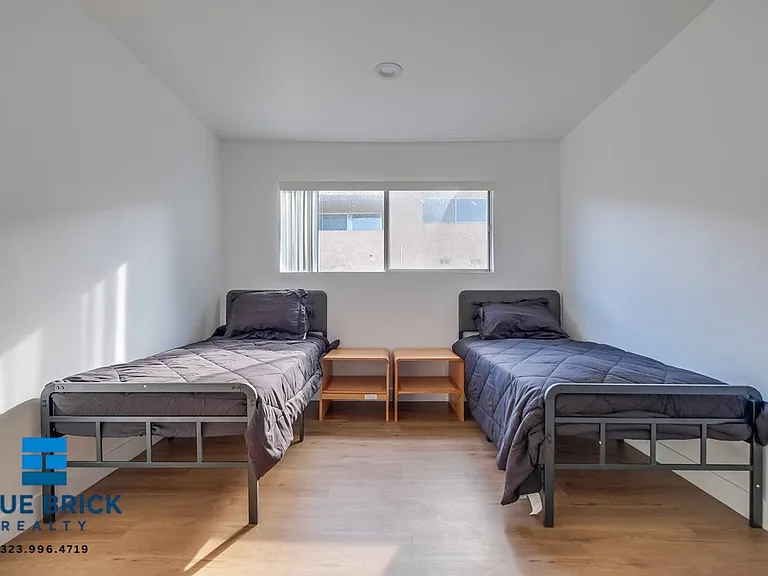 5312 Corteen Pl #16 — Photo 35