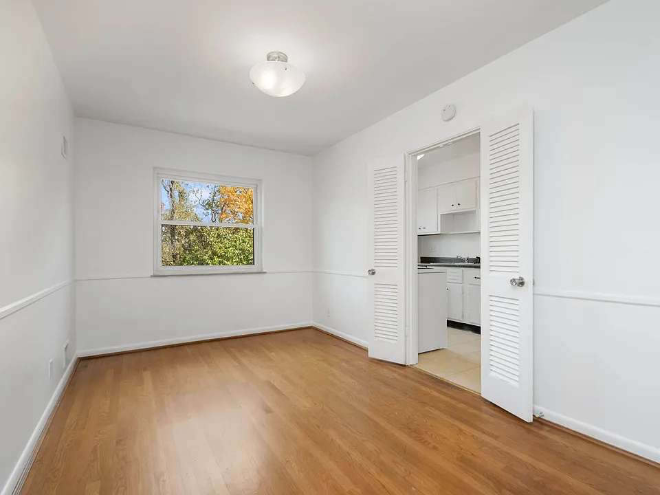 3830-3832 Ault Park Ave