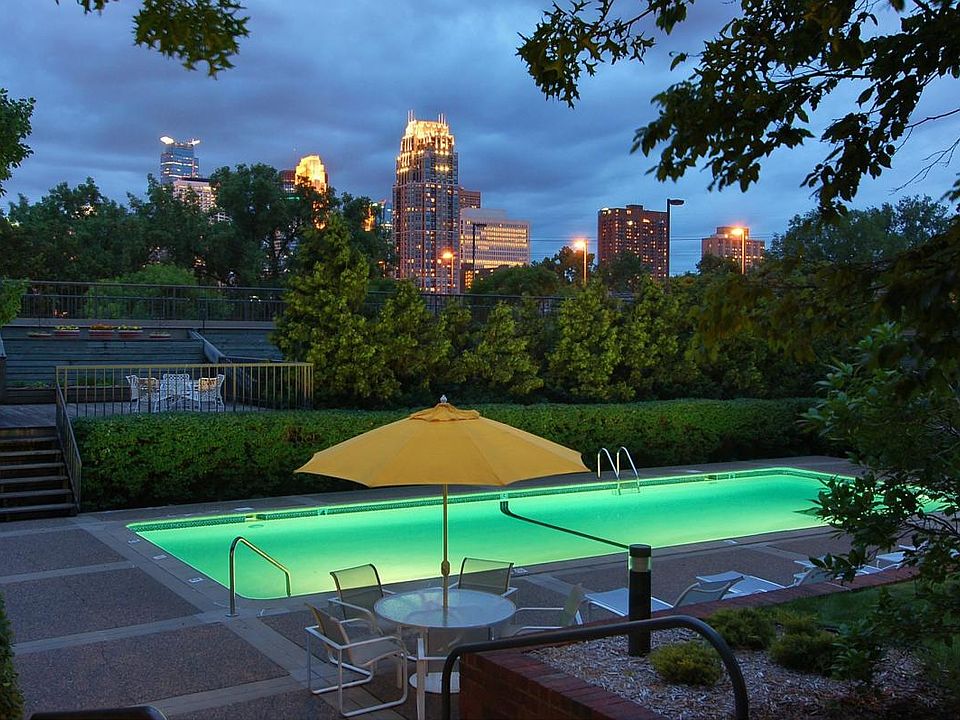Pool area with downtown breeze