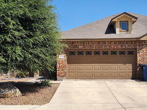 502 Creekside Cir Photo 1