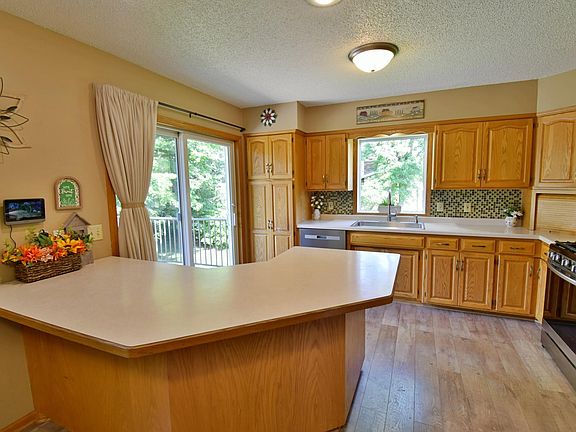 2nd image of 6319 Laurel Rd
