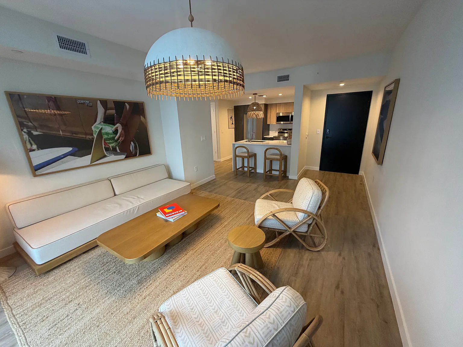 1 bed, 667 sqft, $2,760 — Photo 3