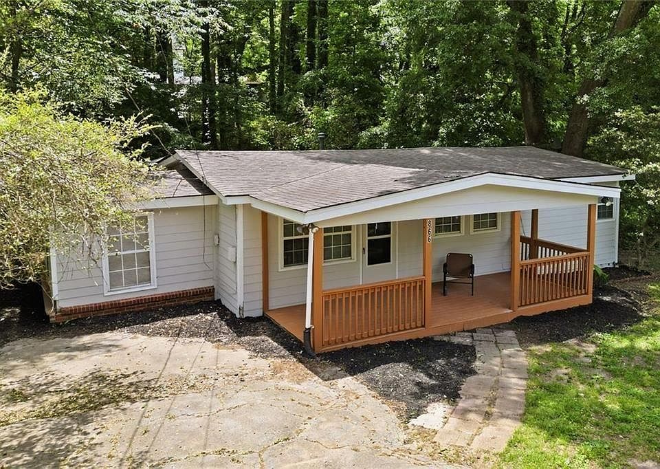 1st image of 866 Wells Cir SE