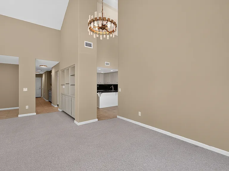 12137 Putting Green Row — Photo 7