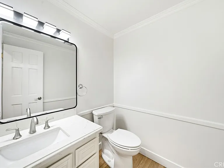 24620 Moon Ave — Photo 10