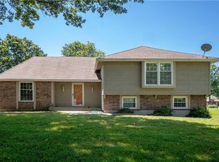 4603 E 211th St, Belton, MO 64012