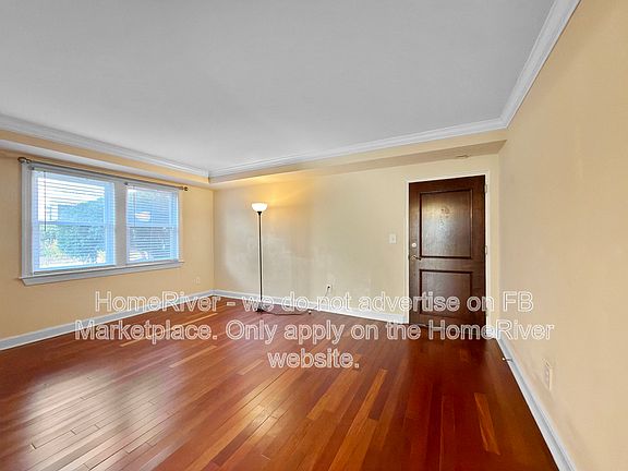 5th image of 722 S Washington St APT 104