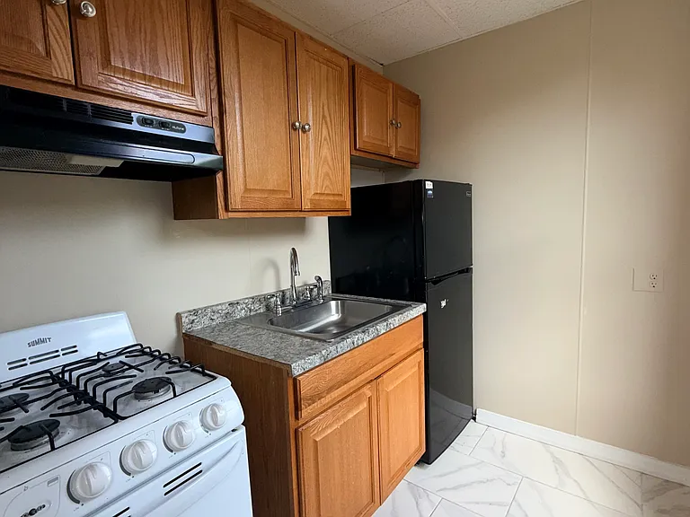 144 Mercer St #2A — Photo 1
