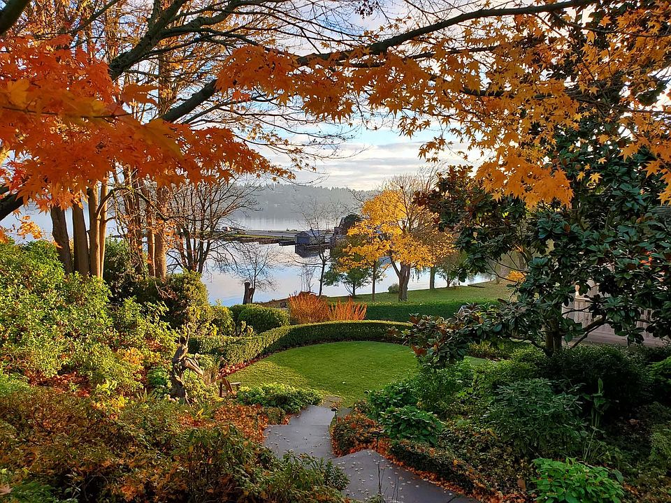 Entry path lake view through fall color