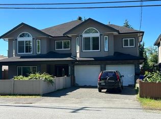 20582 Lorne Ave, Maple Ridge, BC V2X1H1