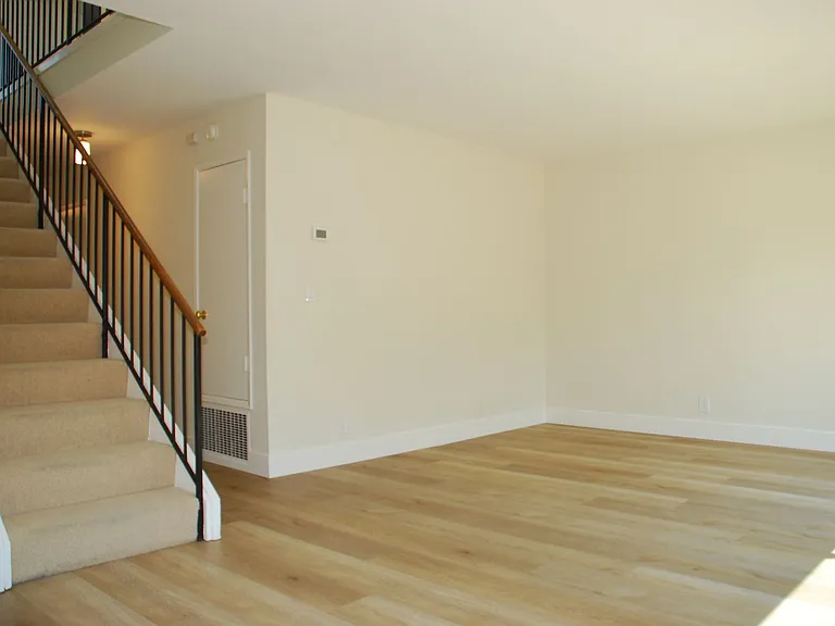 71 Prince Royal Dr — Photo 15