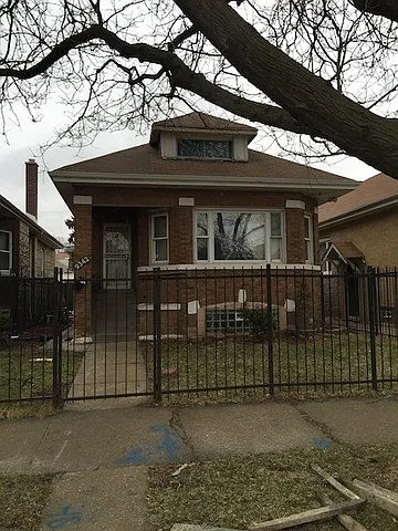 9342 S Elizabeth St photo 1
