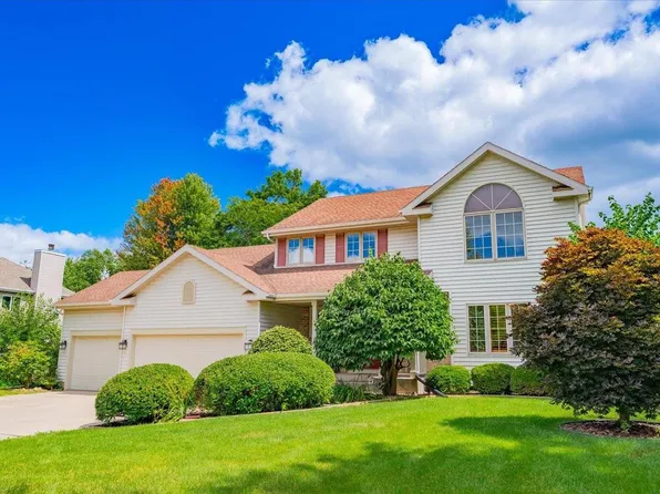 2774 Richardson Street, Fitchburg, WI 53711