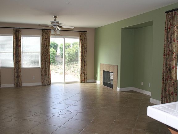 3rd image of 25959 Campo Cv