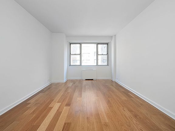 5th image of 300 E 40th St APT 8B