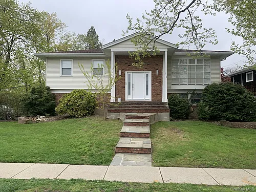 1110 William St Photo 1