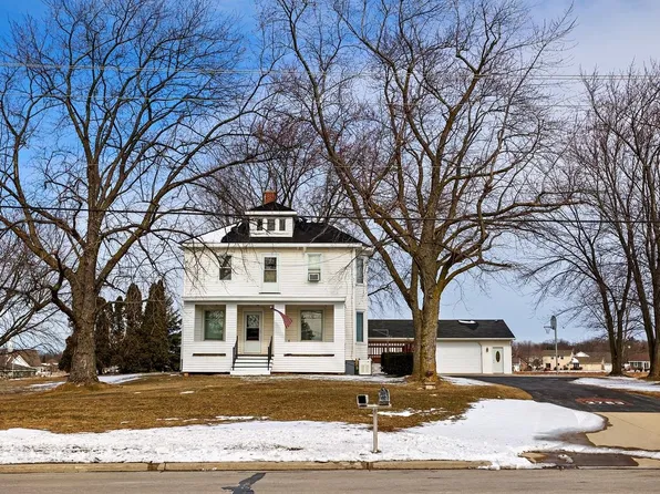 2763 Eaton Rd, Green Bay, WI 54311